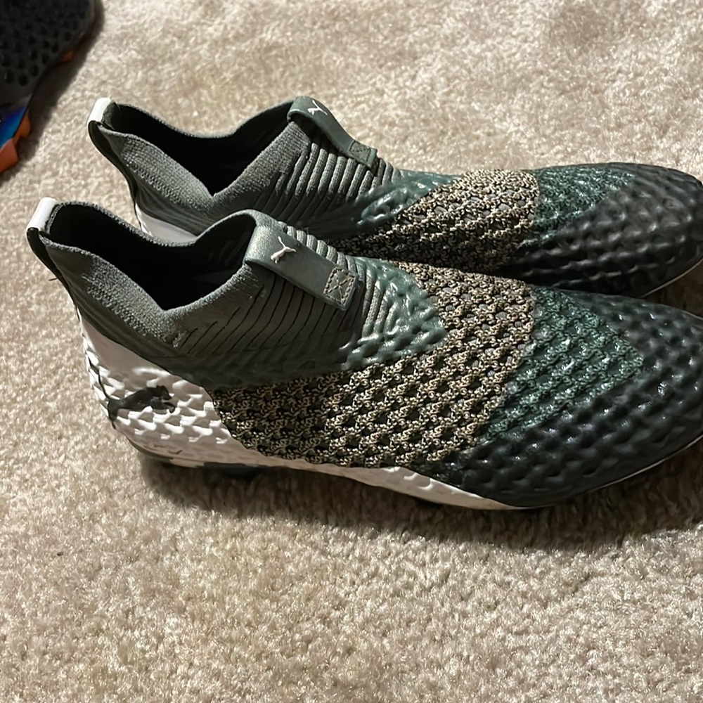 Puma future cleats